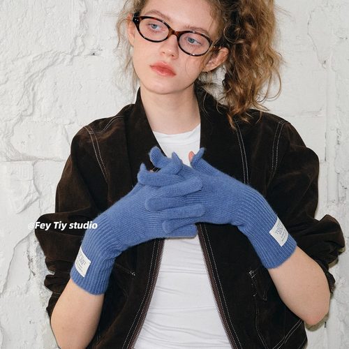 含羊毛秋冬保暖纯色可触屏手套