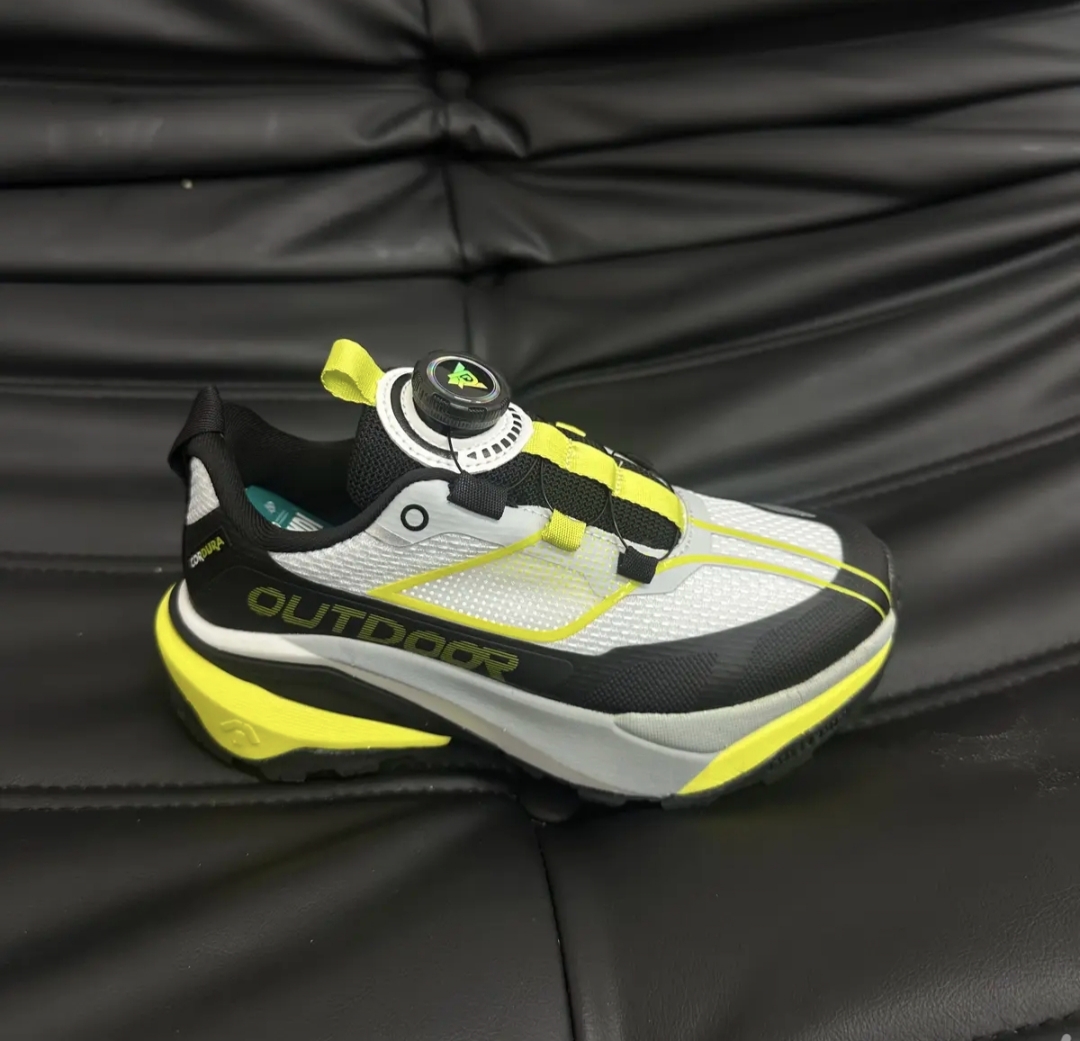 2025秋款双网透气旋转纽扣防滑底跑步青少年中大童运动跑步鞋