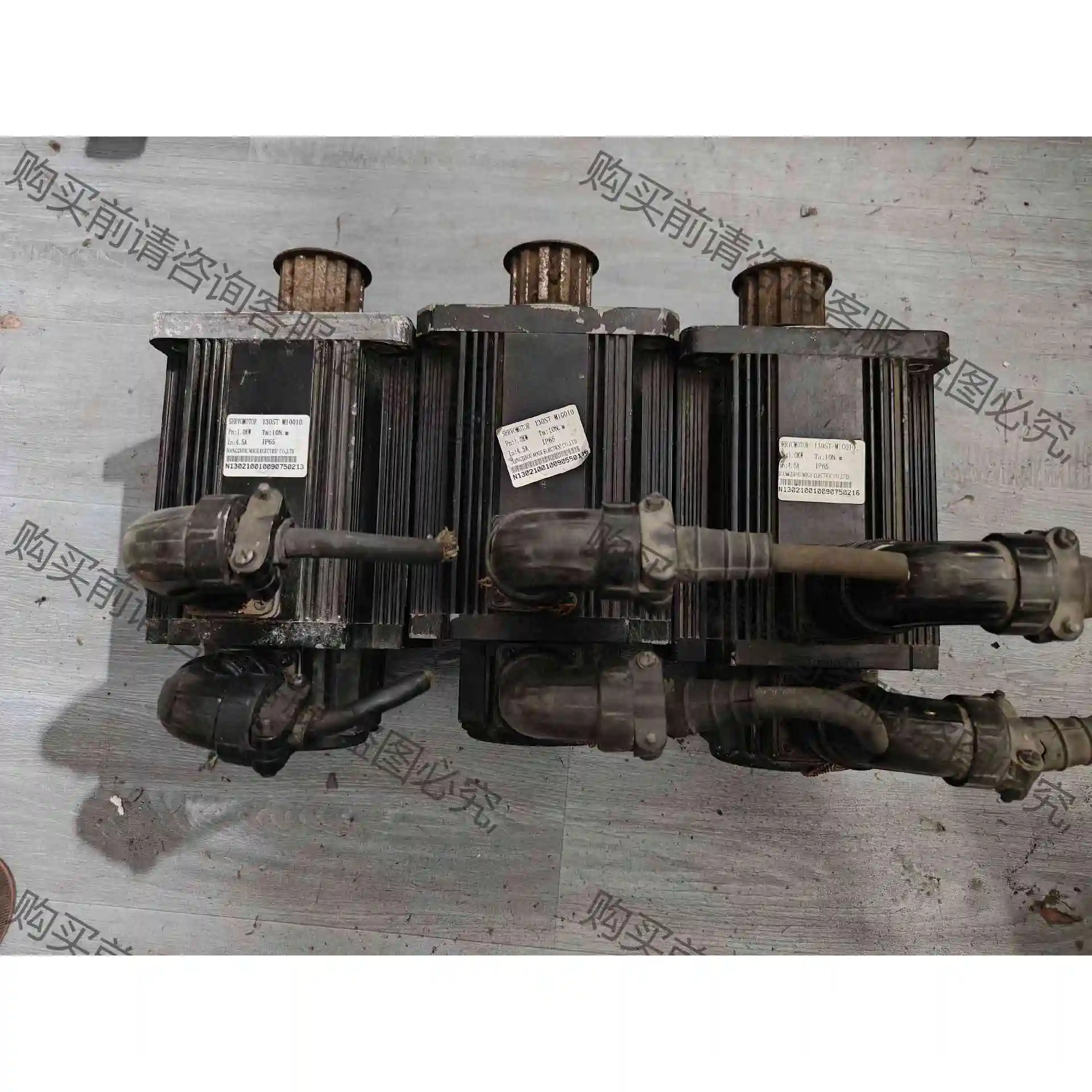 芝山伺服电机 130ST-M10010 实物拍摄现货 议价 品质保证