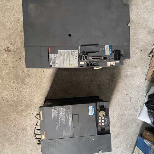 议价拆机三菱驱动器MR-J3-15KA4-LC078、FR-A7