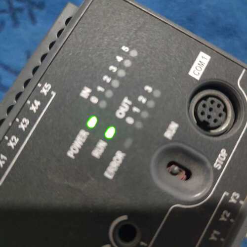 议价台达PLC DVP10EC00R3，拆机件，外观有使用痕迹，
