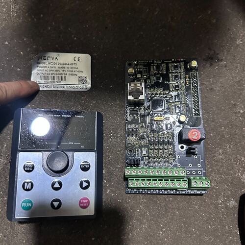 议价合川HC300变频器CPU主板、面板、二手拆机、4KW有用的