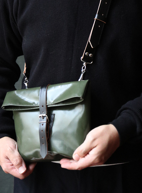 复古邮差简约真皮防雨篷布环保斜挎包crossbody bag