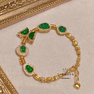 足金999手工古法金翠绿欲滴锤纹盘缠天然翡翠A货危料蝶蝶生财手链