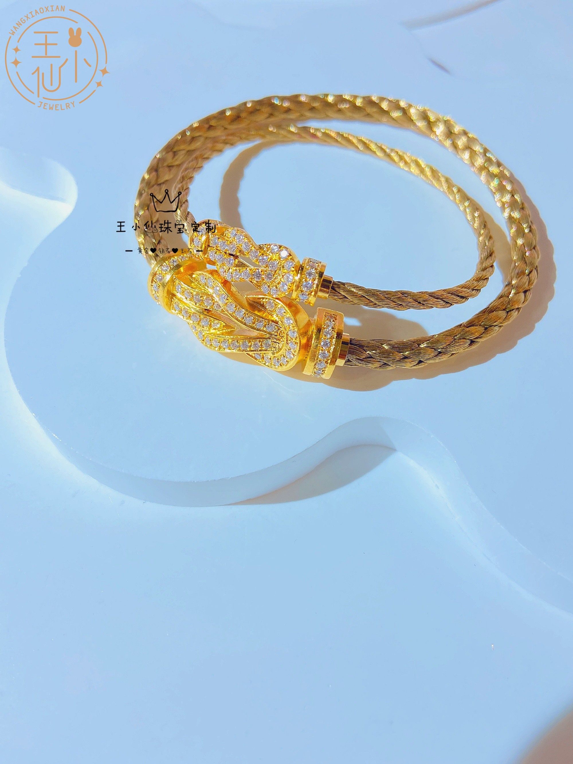 999足金手工金天然钻石镶嵌搭配钢丝绳八字扣手镯女士