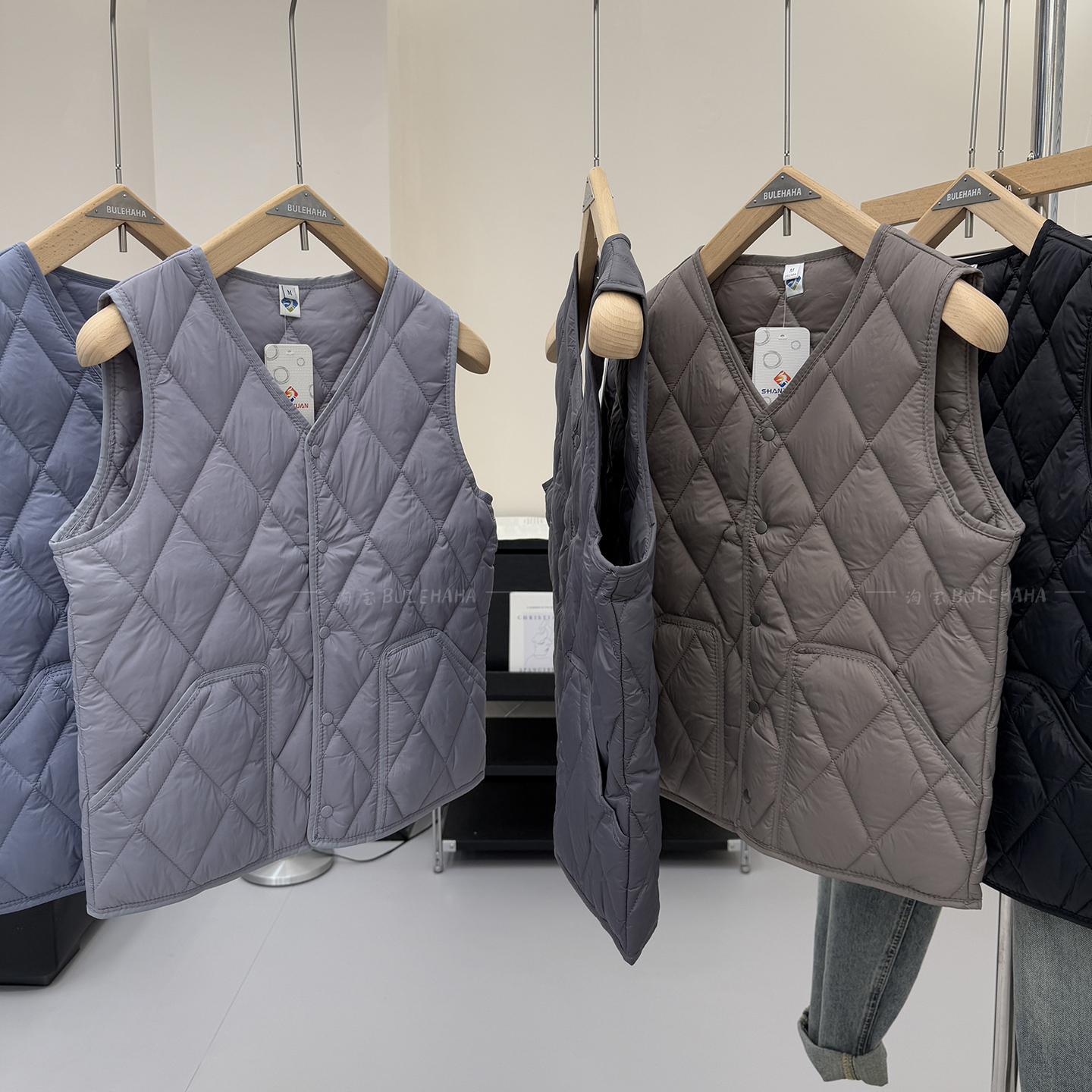 经典绗缝V领百搭棉马甲