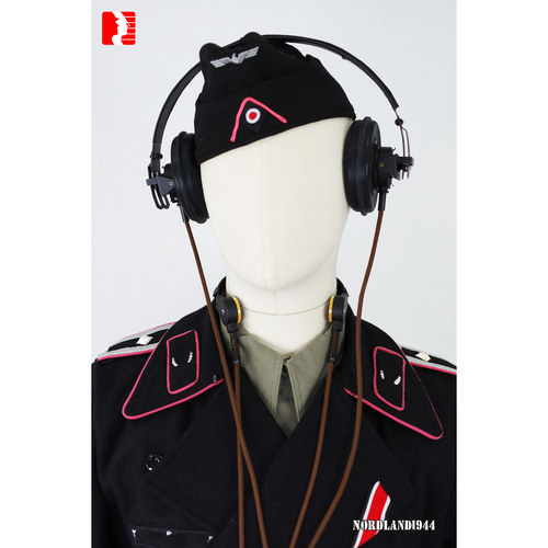 诺曼军物装甲兵可使用耳机喉麦