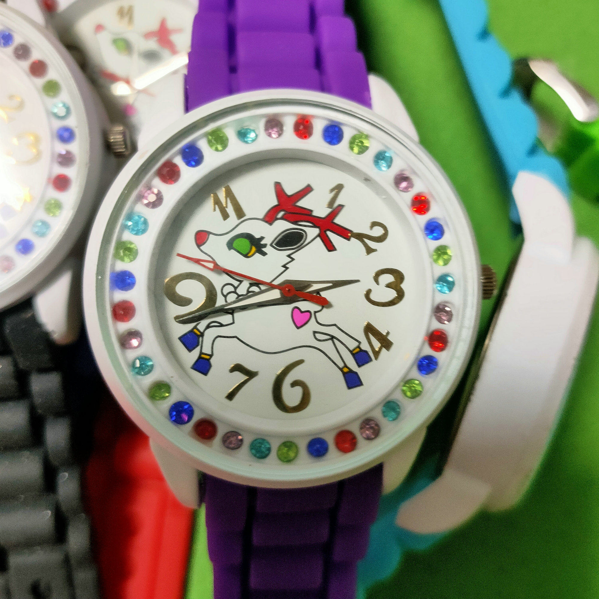 大数字彩钻小鹿环保硅胶带时装表石英表