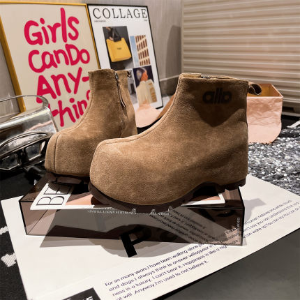 马丁靴女ins超火翻毛皮真皮厚底松糕内增高机车靴卡皮巴拉7cm短靴