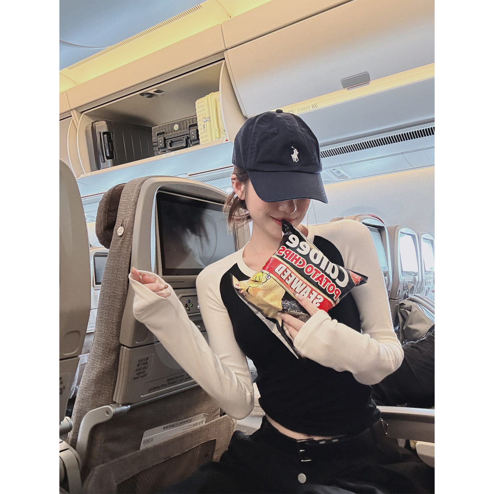 superniniyy 美式休闲&修身圆领撞色插肩袖显瘦长袖T恤防晒上衣女