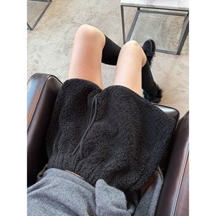 superniniyy 俏皮小羊羔&氛围感羊羔毛松紧腰抽绳阔腿裤短裤女冬