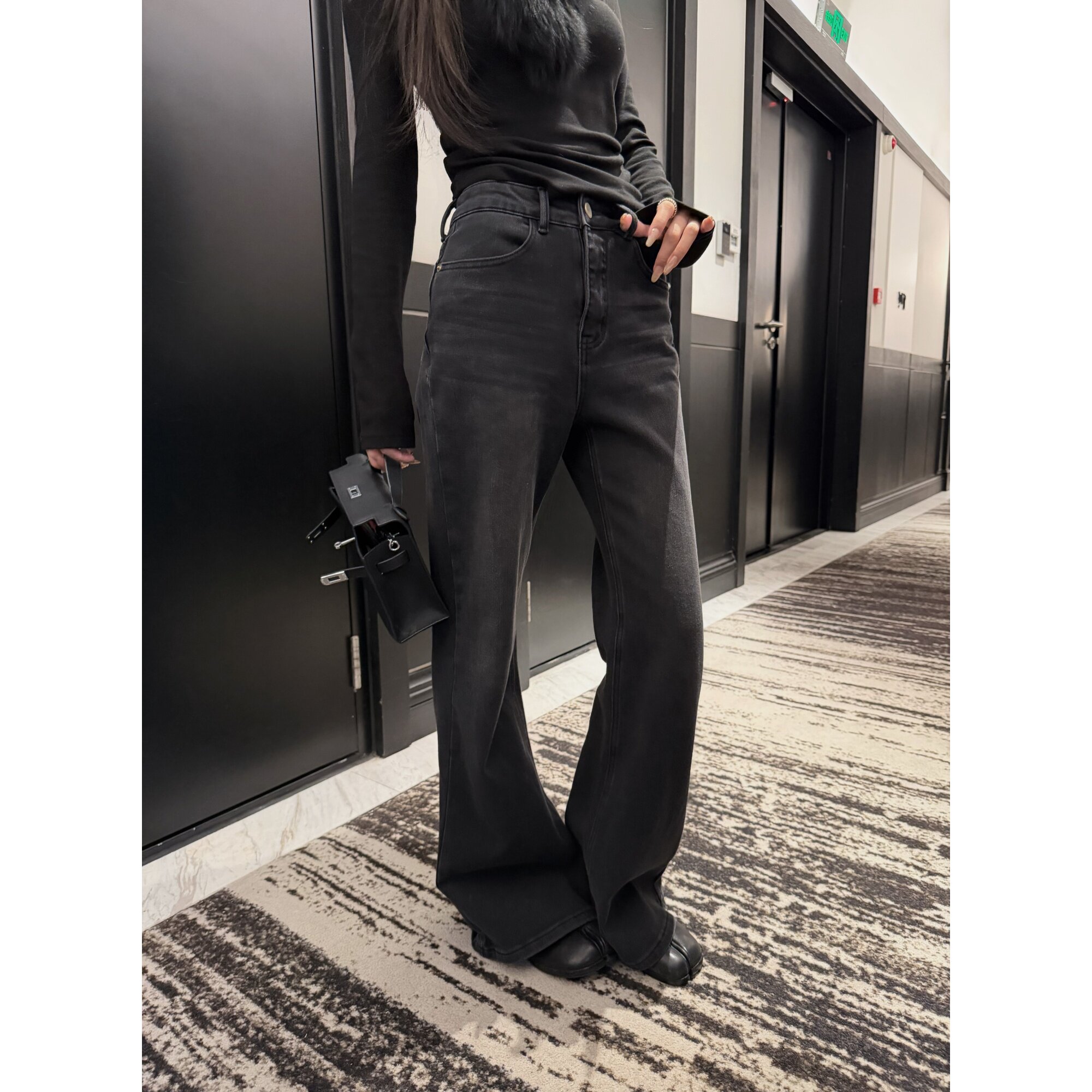 '3D建模腿'360度弹力植绒水洗酵磨黑灰褪色加厚下显瘦微喇牛仔裤