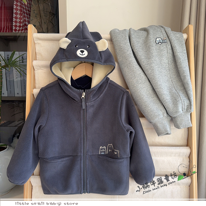 男童澳粒绒连帽外套p.candy