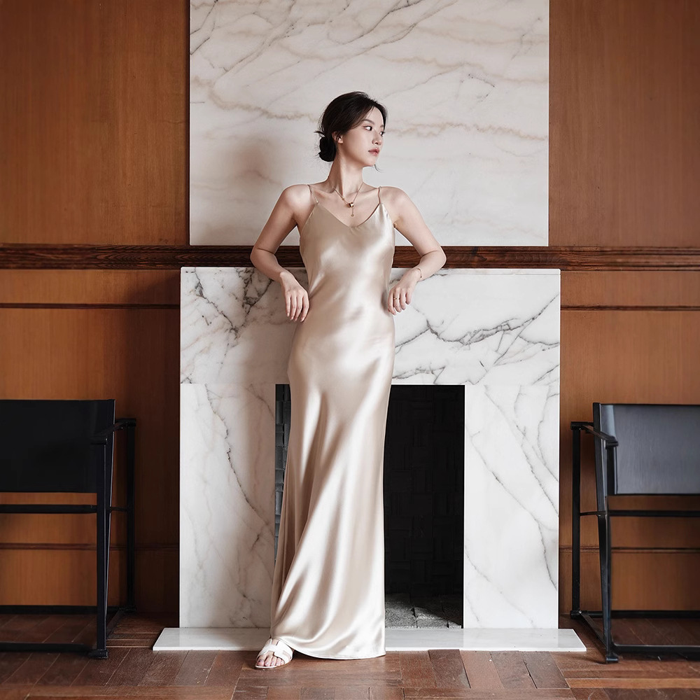 EGLE 艺高定制重磅加长款！72%进口醋酸吊带裙45度斜裁收腰显瘦