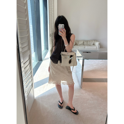 VERSO-26夏上新网格刺绣不含安全裤半身裙V26379