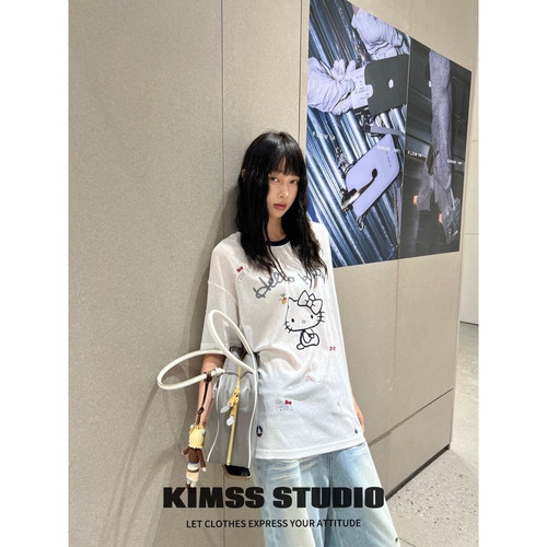 小野家Kimss-字母印花宽松短袖T恤短袖T恤(不含下装+包包)16T335