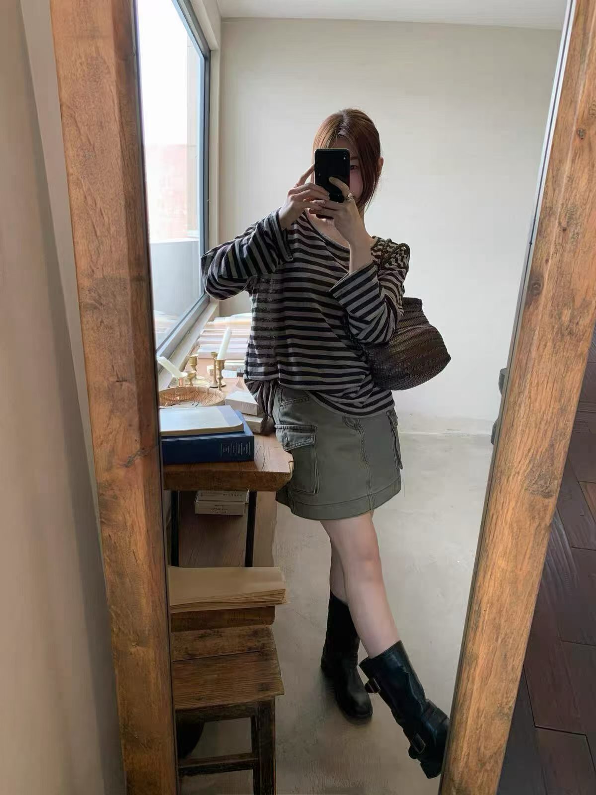 美式慵懒风宽松休闲黑色条纹长袖T恤新款韩版时尚百搭上衣女