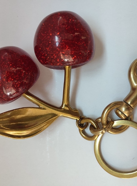 C蔻新款樱桃挂件钥匙扣包包挂件女包饰精美汽车挂饰大量现货