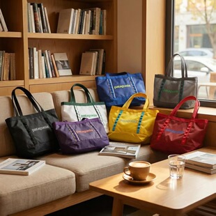 新款托特包大容量女防水手提包斜跨妈咪包black hole tote黑洞