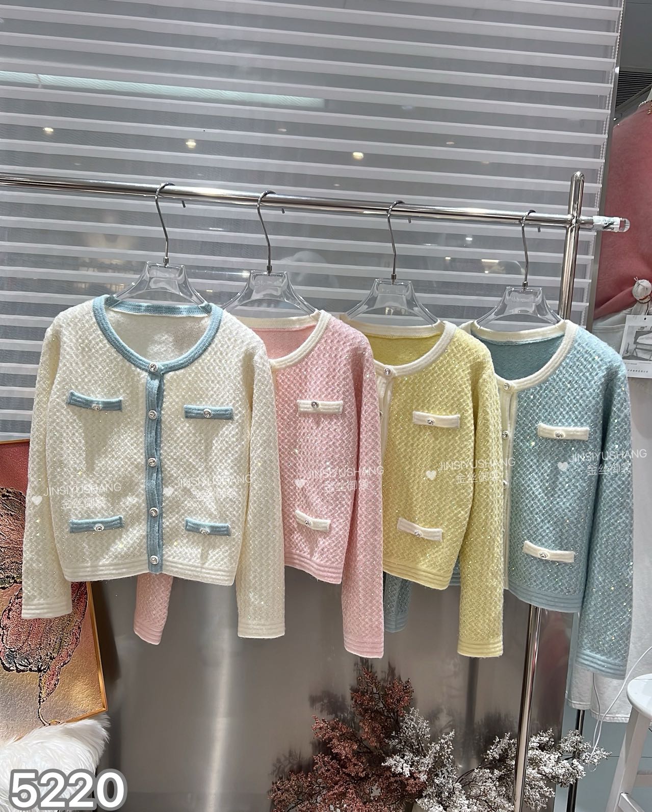 小香风外套2025秋冬重工烫钻羊毛针织开衫女宽松显瘦毛衣圆领上衣