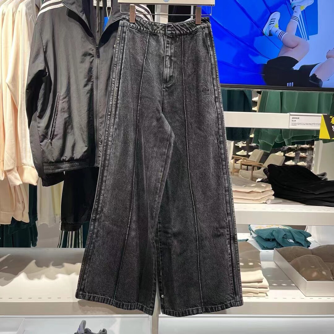 阿迪达斯女子运动休闲牛仔裤