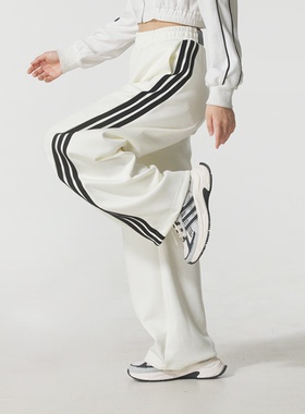 ADIDAS阿迪达斯运动裤三条纹白色直筒弯刀裤休闲裤子香蕉裤KC5456
