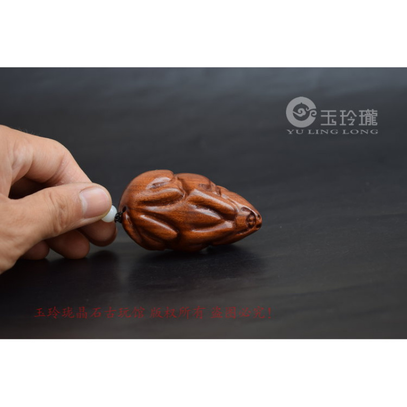木雕老鼠手把件花梨木雕刻生肖鼠