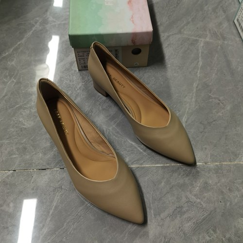 品牌正品真皮时尚百搭通勤尖头粗跟女鞋单鞋2F012杏色34-39码