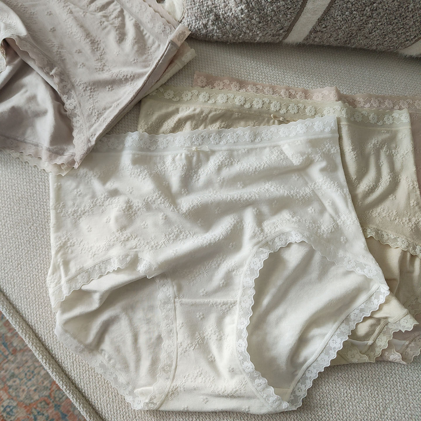 非常柔软~繁花高腰收腹女内裤蕾丝性感抗菌轻柔三角裤莫代尔透气