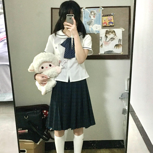 花千猪新品 小襟衬衫 学院风山道线短袖jk制服白色水手领短款上衣
