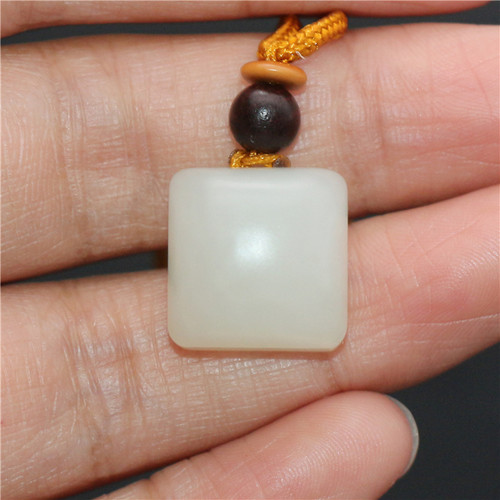 玉石头吊坠价格 玉石头吊坠图片 星期三 玉石头吊坠价格 玉石头吊坠图片 星期三