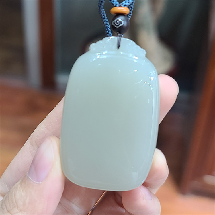 新疆和田青白玉山料平安无事牌  弥勒佛观音貔貅生肖  xx19035