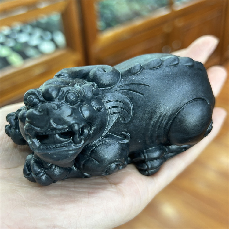 新疆和田墨玉籽料貔貅摆件  挂件吊坠手链项链 xx16258图片