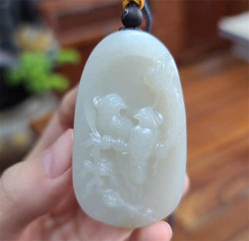 小石头和田玉白玉籽料