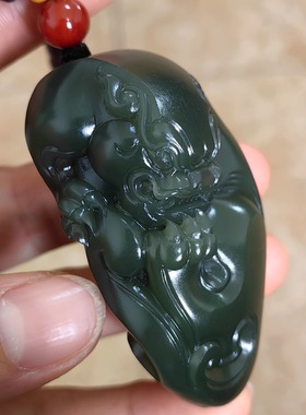 新疆和田沙枣青籽料貔貅手把件W01059