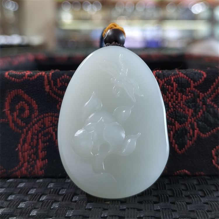 新疆和田白玉籽料蝶恋花挂件吊坠观音佛宝宝锁  xd21039
