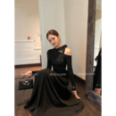 黑色大摆裙 镂空露肩长袖 怪力酱 绝美针织连衣裙女不规则斜肩修身