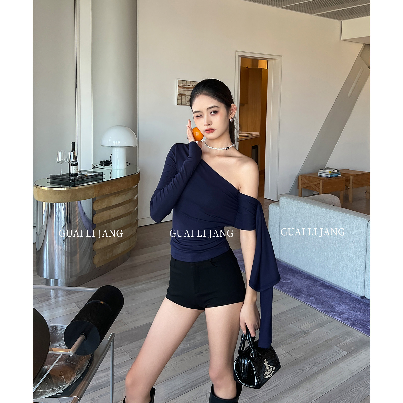 怪力酱 一字肩绝美斜肩T恤女春秋不规则修身辣妹露肩气质飘带上衣,女装/女士精品,T恤,淘宝优惠券,粉丝福利购,淘宝优惠卷