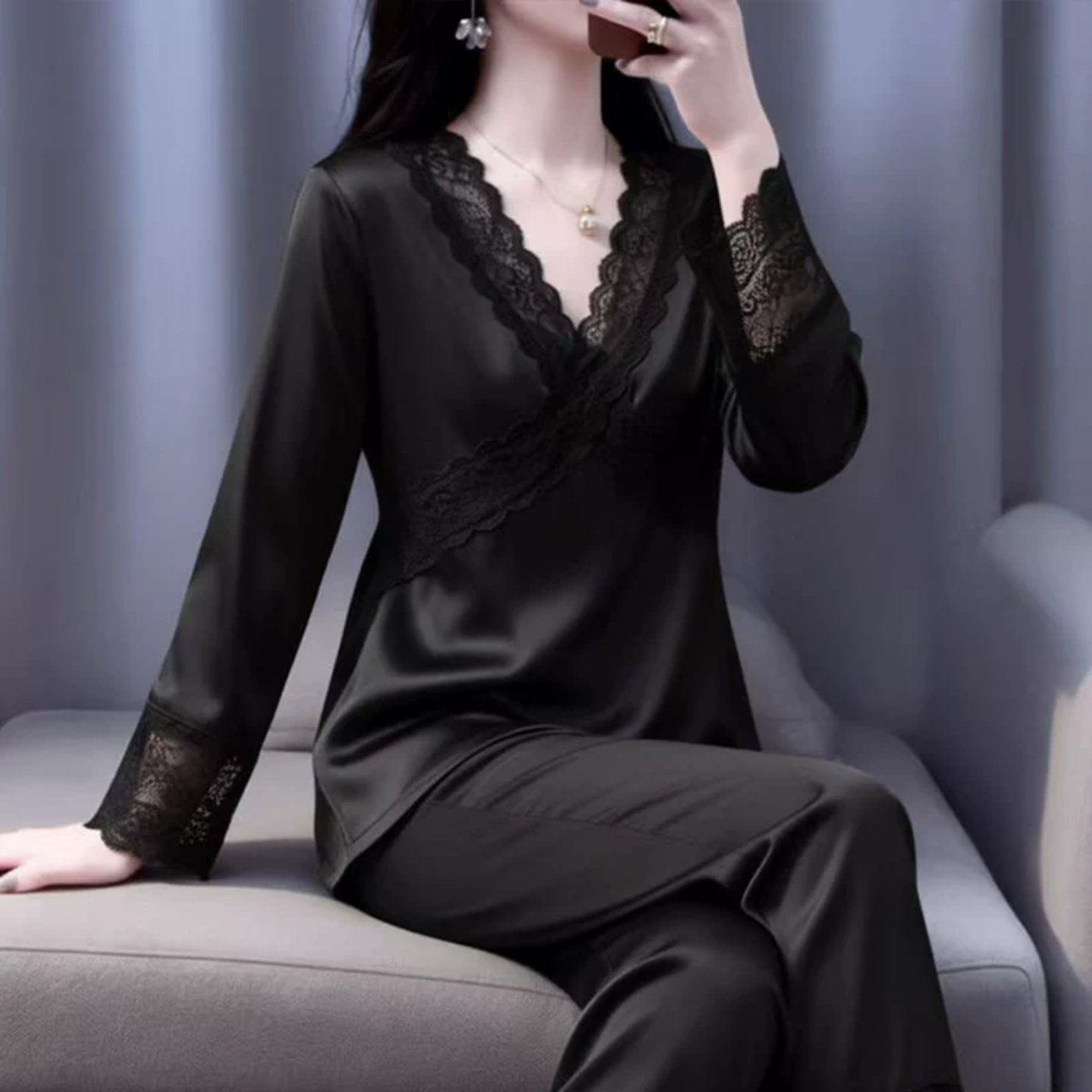 真丝V领蕾丝可外穿睡衣套装女
