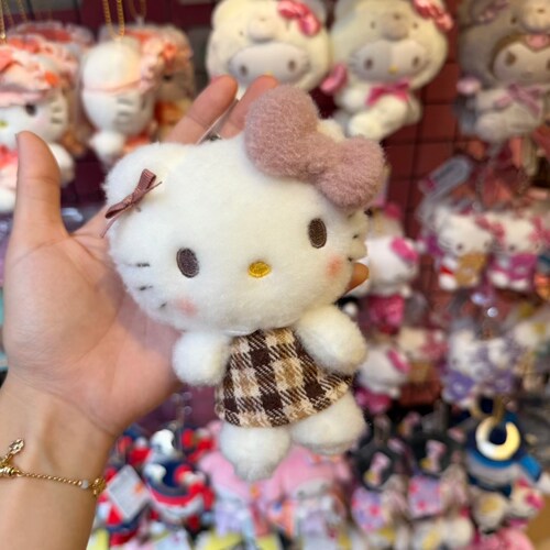 三丽鸥日本正品摩卡格子hellokitty毛绒挂件凯蒂猫kt猫小公仔玩偶