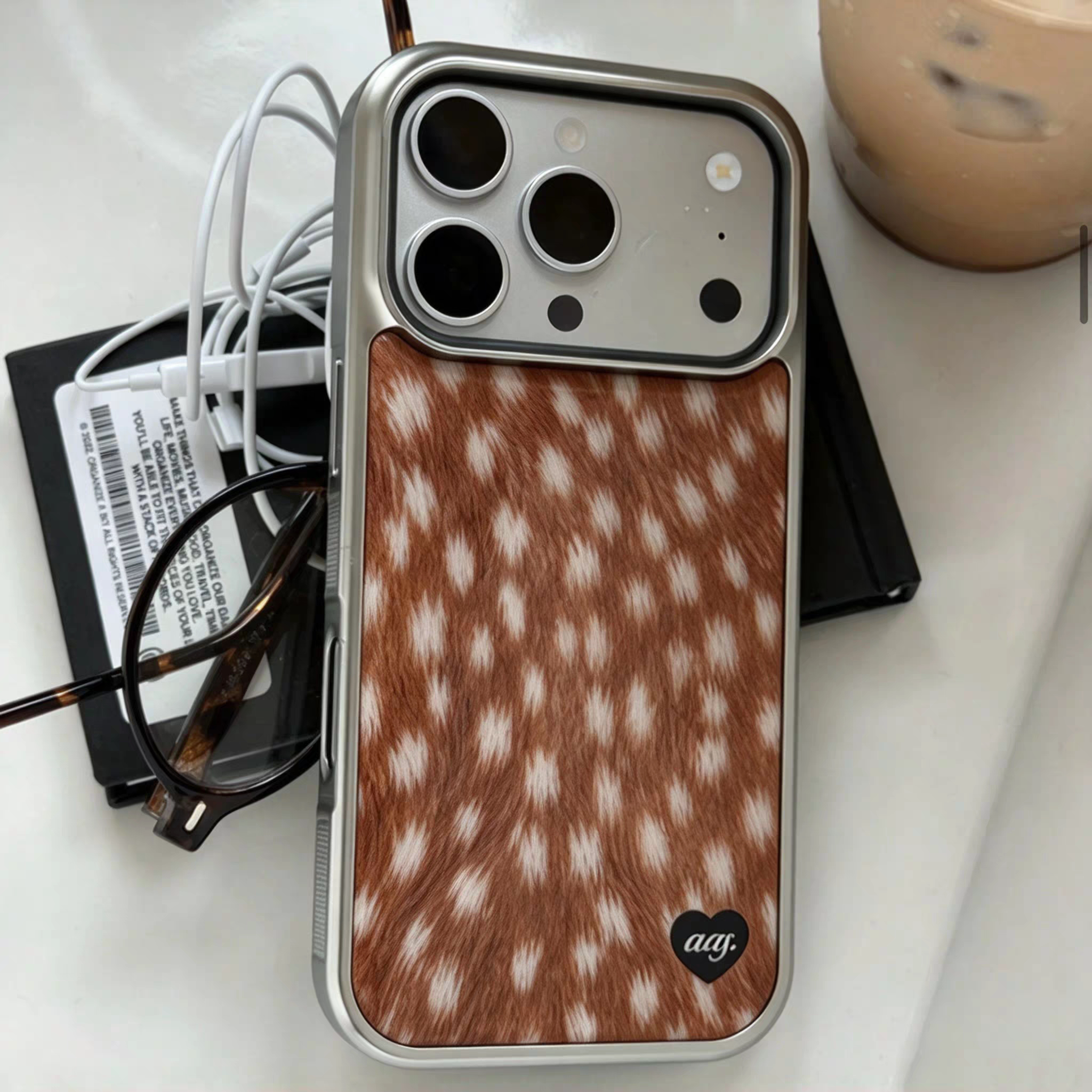 韩系ins复古美拉德鹿纹印花银边壳适用苹果iPhone17promax手机壳16pro小米15Pro保护套华为mate60P70荣耀oppo
