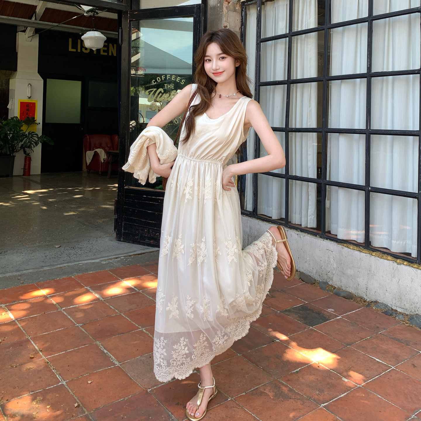 2026夏季新款法式温柔显瘦蕾丝刺绣两件套套裙6108-P160-K268,女装职业装,浙宝115