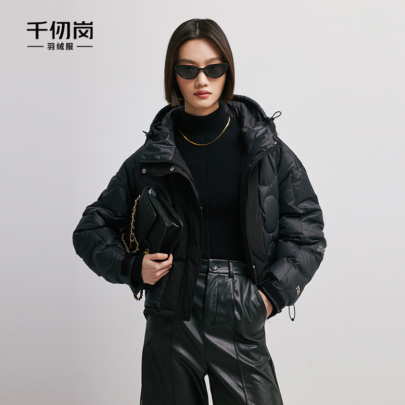 千仞岗冬女士连帽短款小个子爆款羽绒服撞色