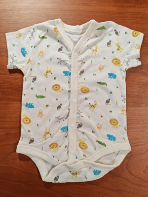 出口日本西松屋新生儿男宝短袖纯棉哈衣初生婴儿前扣连身衣包屁衣