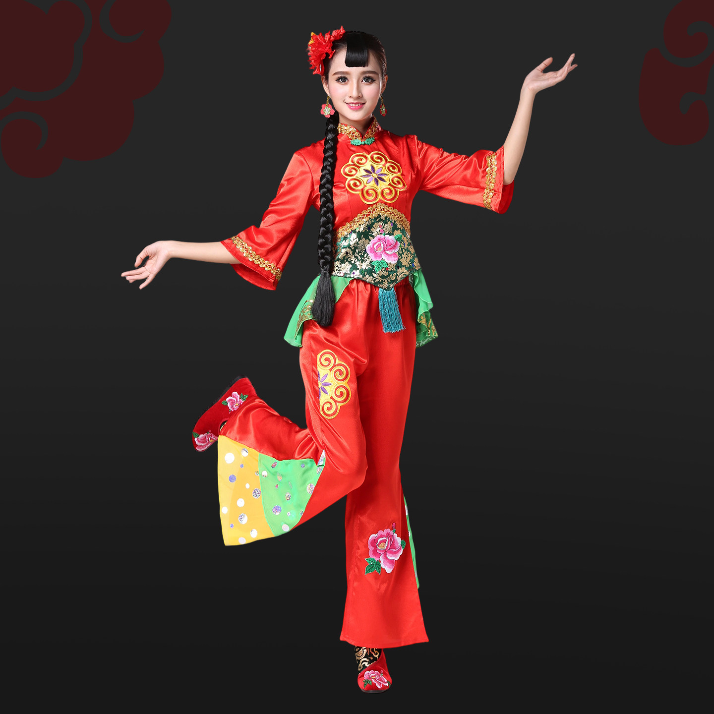秧歌服演出服女2026新款民族广场舞套装腰鼓舞蹈服扇子表演服夏季