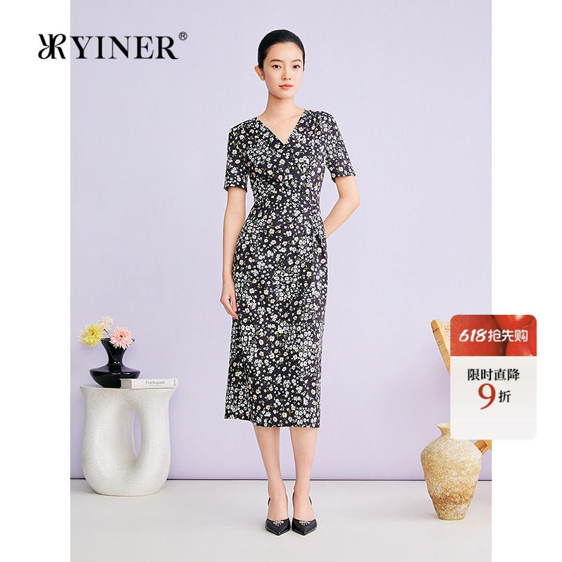 YINER音儿专选2026夏季新款时尚优雅碎花印花显瘦V领收腰连