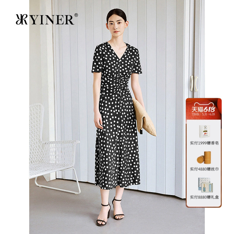 YINER音儿女装夏季法式优雅V领高腰波点茶歇桑蚕丝连衣裙