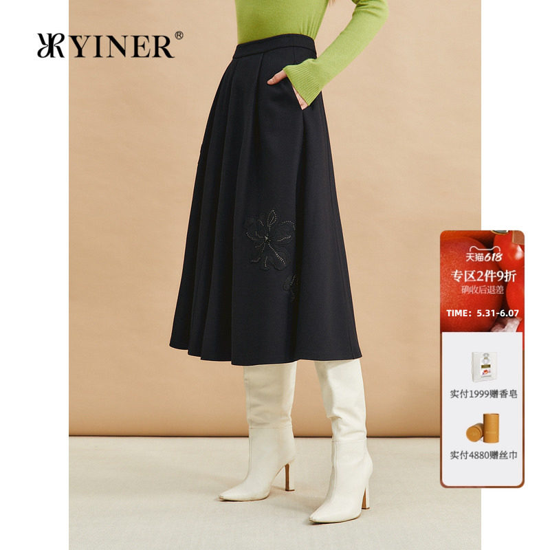 【木兰花系列】YINER音儿冬季100羊毛绣花小黑裙半身裙
