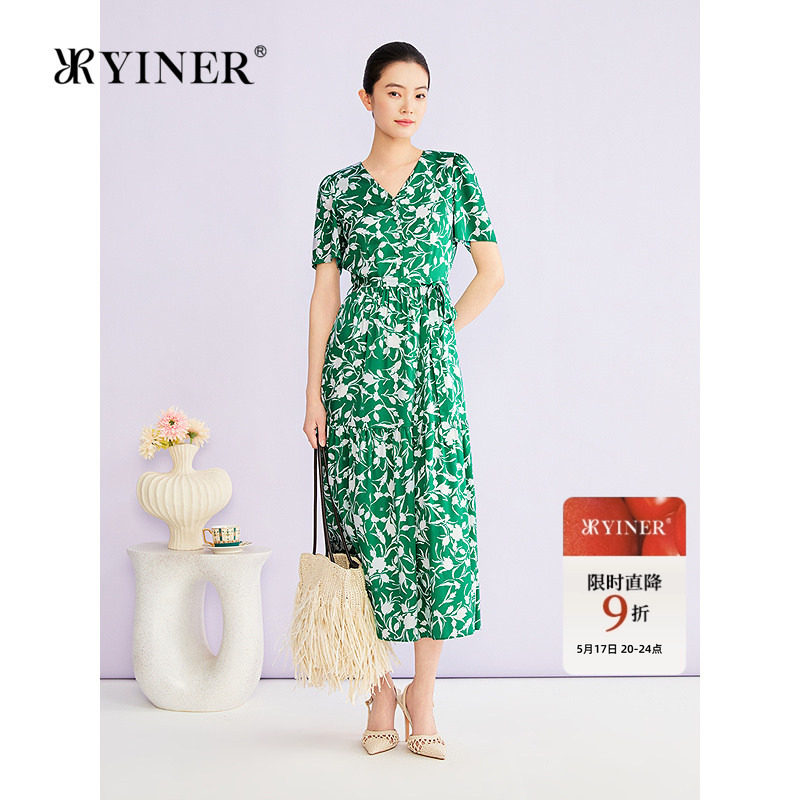 YINER音儿专选2026夏季新款时尚优雅钉珠印花桑蚕丝混纺V领