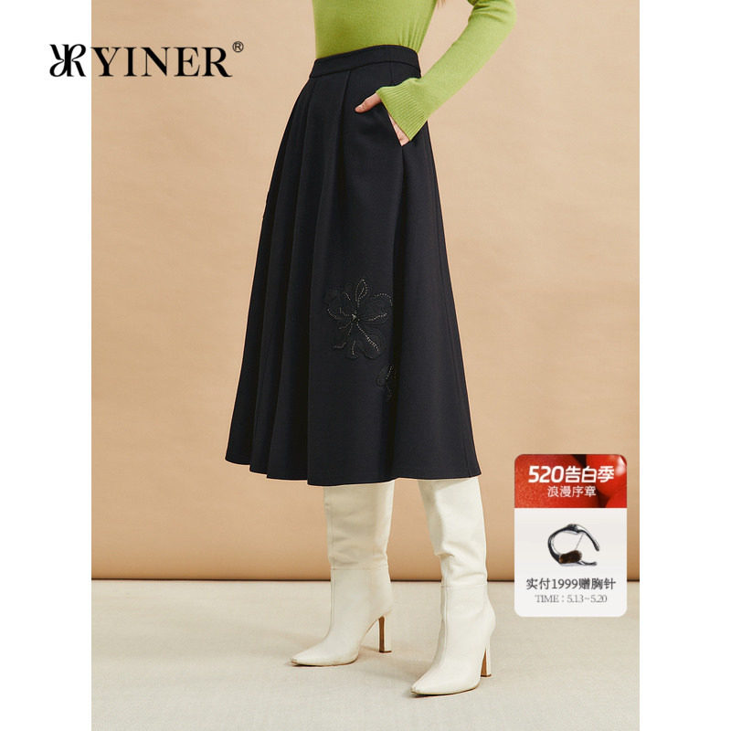 【木兰花系列】YINER音儿冬季100羊毛绣花小黑裙半身裙
